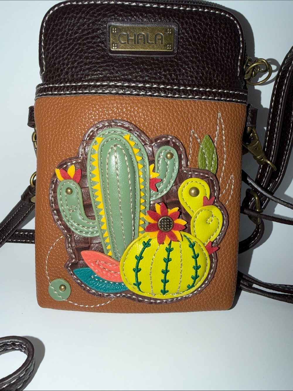 Chala Cactus Cellphone Crossbody Excellent - Picture 2 of 6